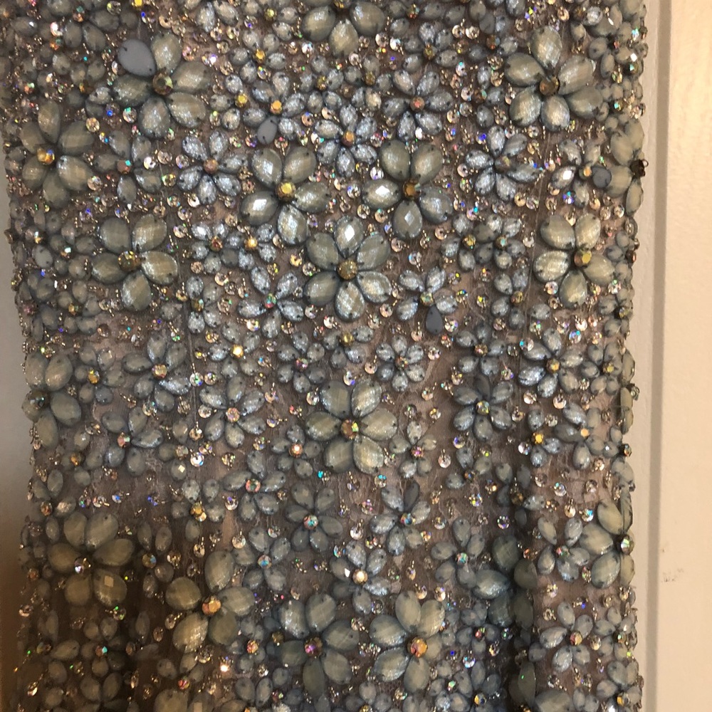 Dress - Picture 2 of 3